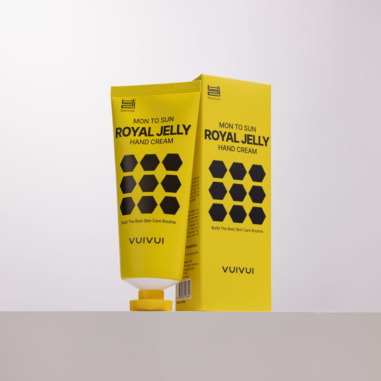 Крем за ръце с пчелно млечице Mon to Sun HAND CREAM Royal Jelly