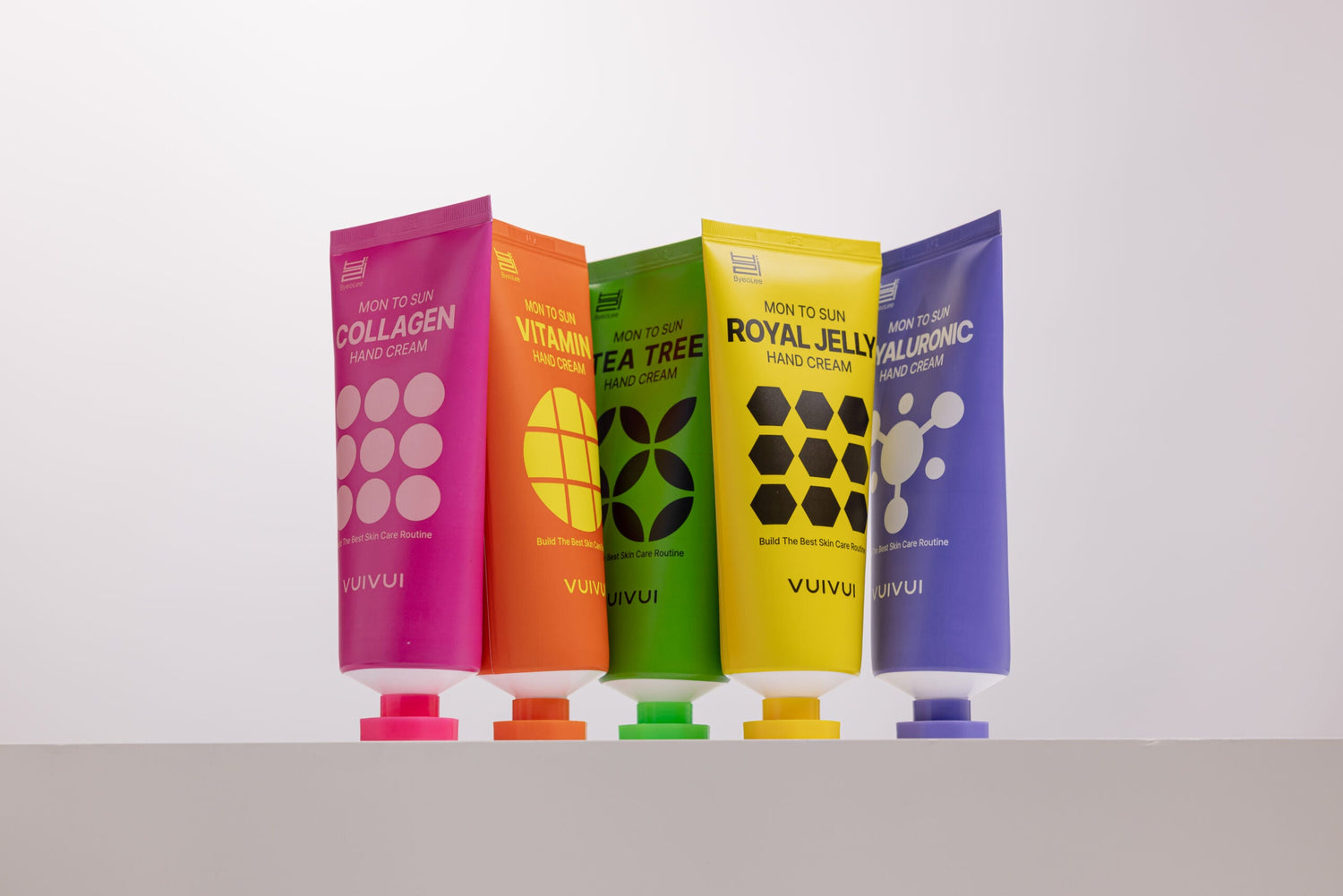 Крем за ръце с хиалуронова киселина Mon to Sun HAND CREAM