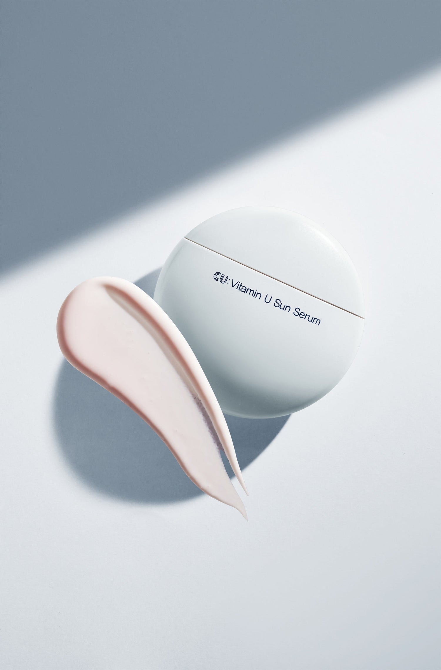 Слънцезащитен серум с витамин U, волуфилин и пептиди CUSKIN Vitamin U Sun Serum SPF 50+ PA++++