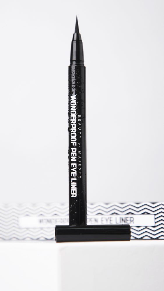 Beauty of Majesty BOM Wonderproof Pen Eye Liner, comparison of thin and bold lines