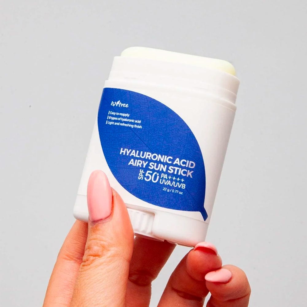 Слънцезащитен стик Isntree Hyaluronic Acid Airy Sun Stick SPF50+ PA++++