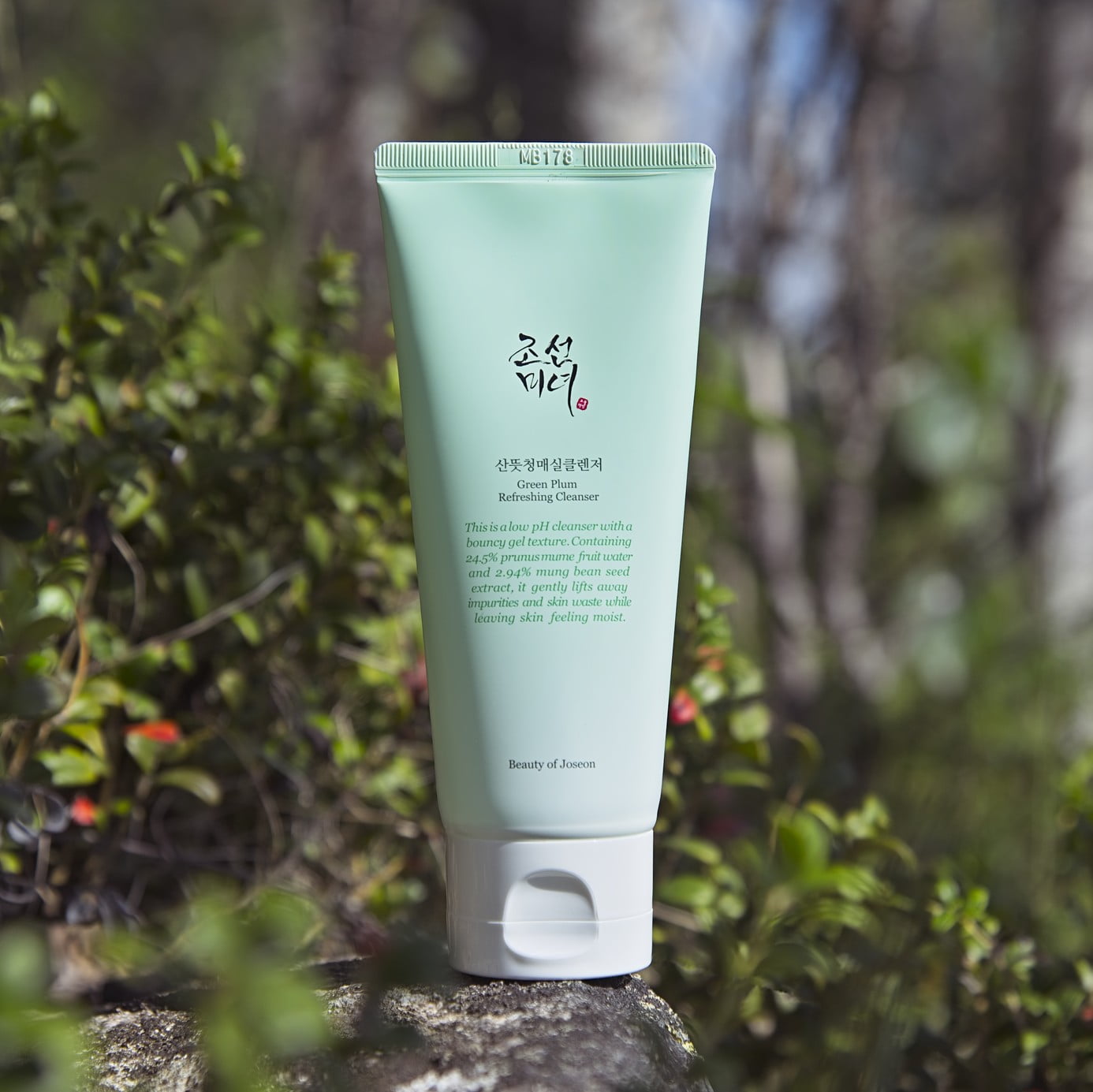 Измивен гел със зелена слива Beauty of Joseon Green Plum Refreshing Cleanser