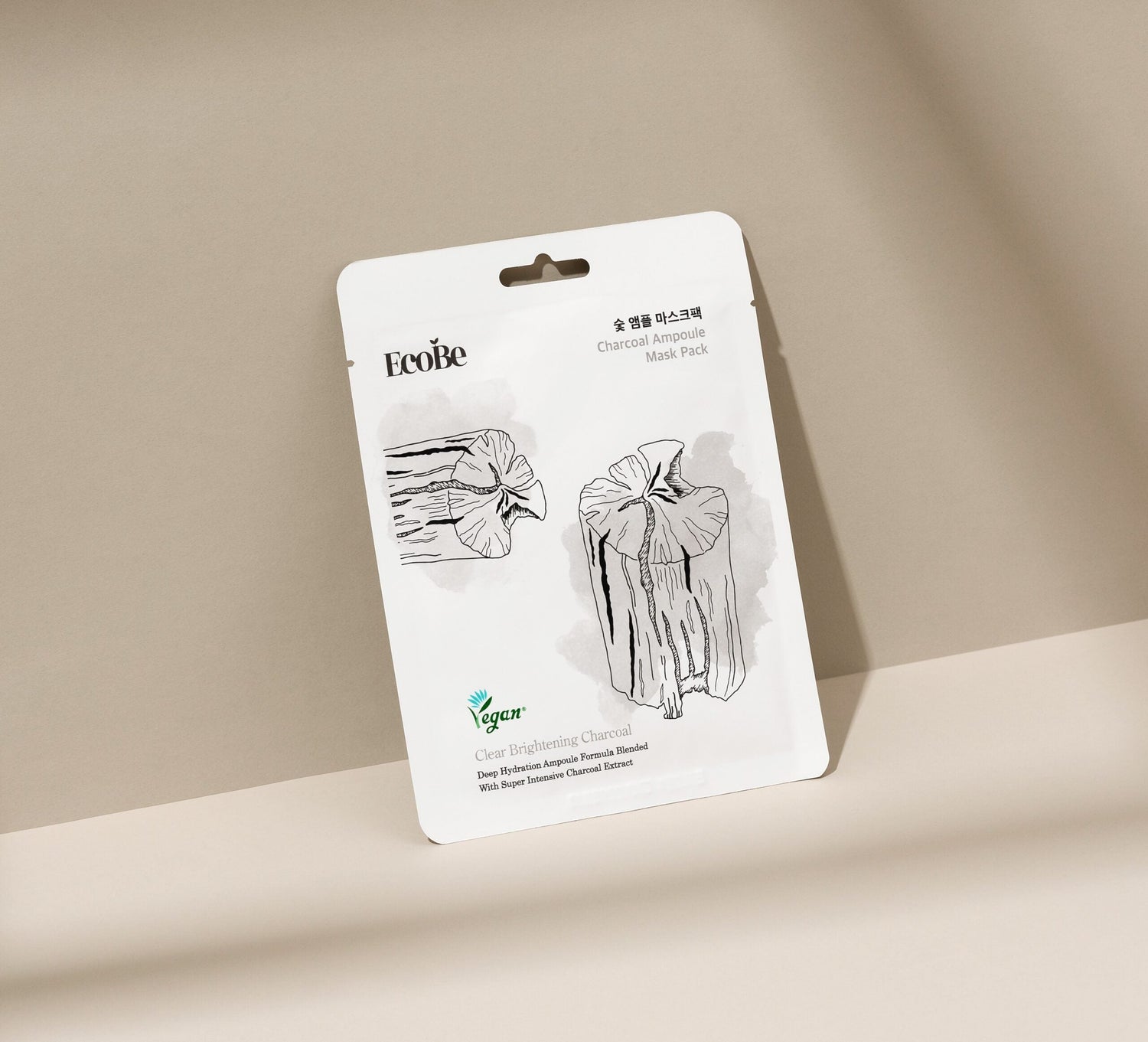 Почистваща портите лист маска с активен въглен Ecobe Charcoal Ampoule Mask