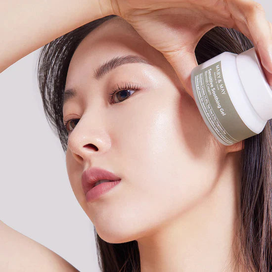 Успокояващ гел крем за лице с хутиния и чаено дърво Sensitive Soothing Gel Blemish Cream