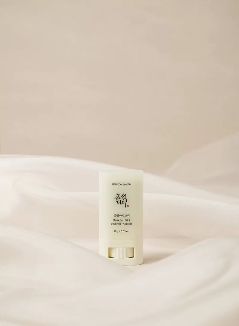 Beauty of Joseon MATTE SUN STICK Матиращ слънцезащитен стик с див пелин и камелия (SPF 50+ PA++++)