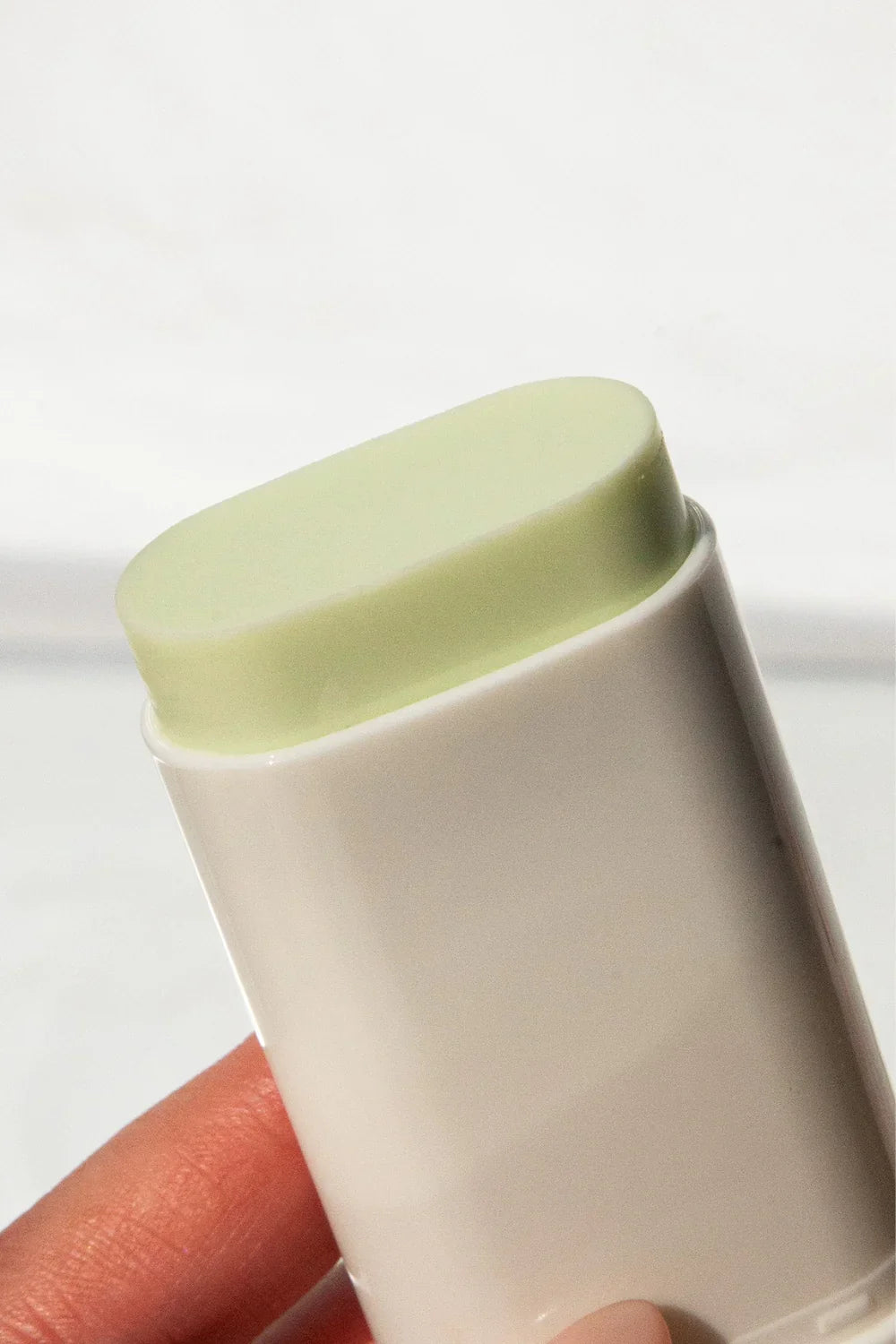 Beauty of Joseon MATTE SUN STICK Матиращ слънцезащитен стик с див пелин и камелия (SPF 50+ PA++++)