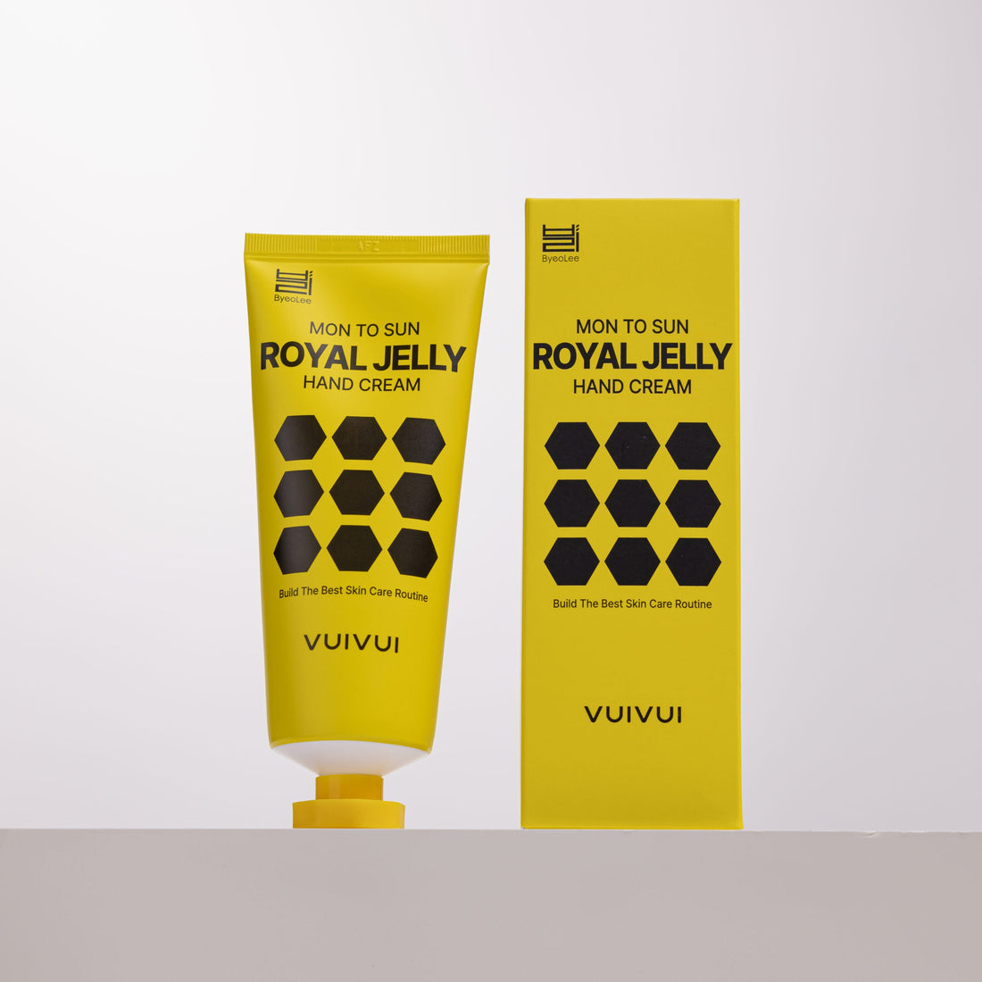 Крем за ръце с пчелно млечице Mon to Sun HAND CREAM Royal Jelly