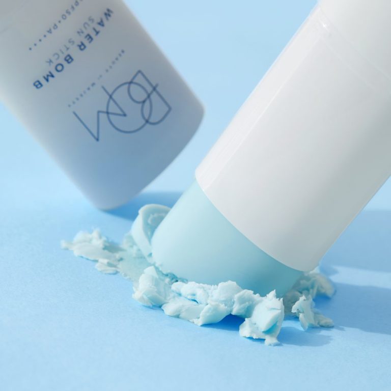 Хидратиращ слънцезащитен стик BOM Water Bomb Sun Stick SPF50+ PA++++