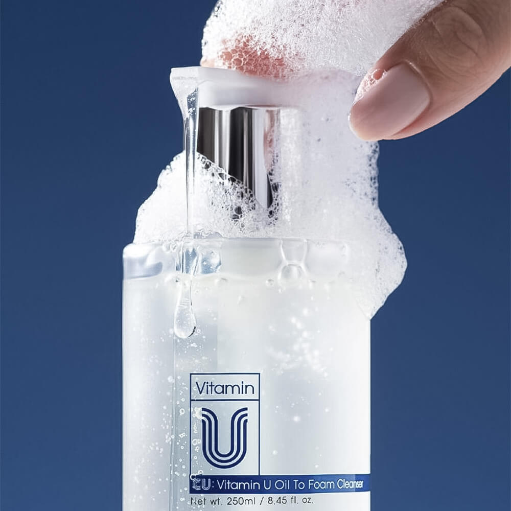 Двуфазен почистващ продукт CUSKIN Vitamin U Oil to Foam Cleanser