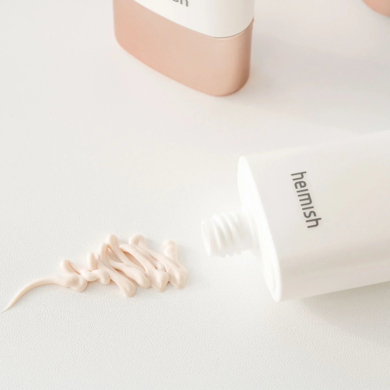 Основа за грим със слънцезащитен фактор Heimish Artless Glow Base SPF 50+ PA+++