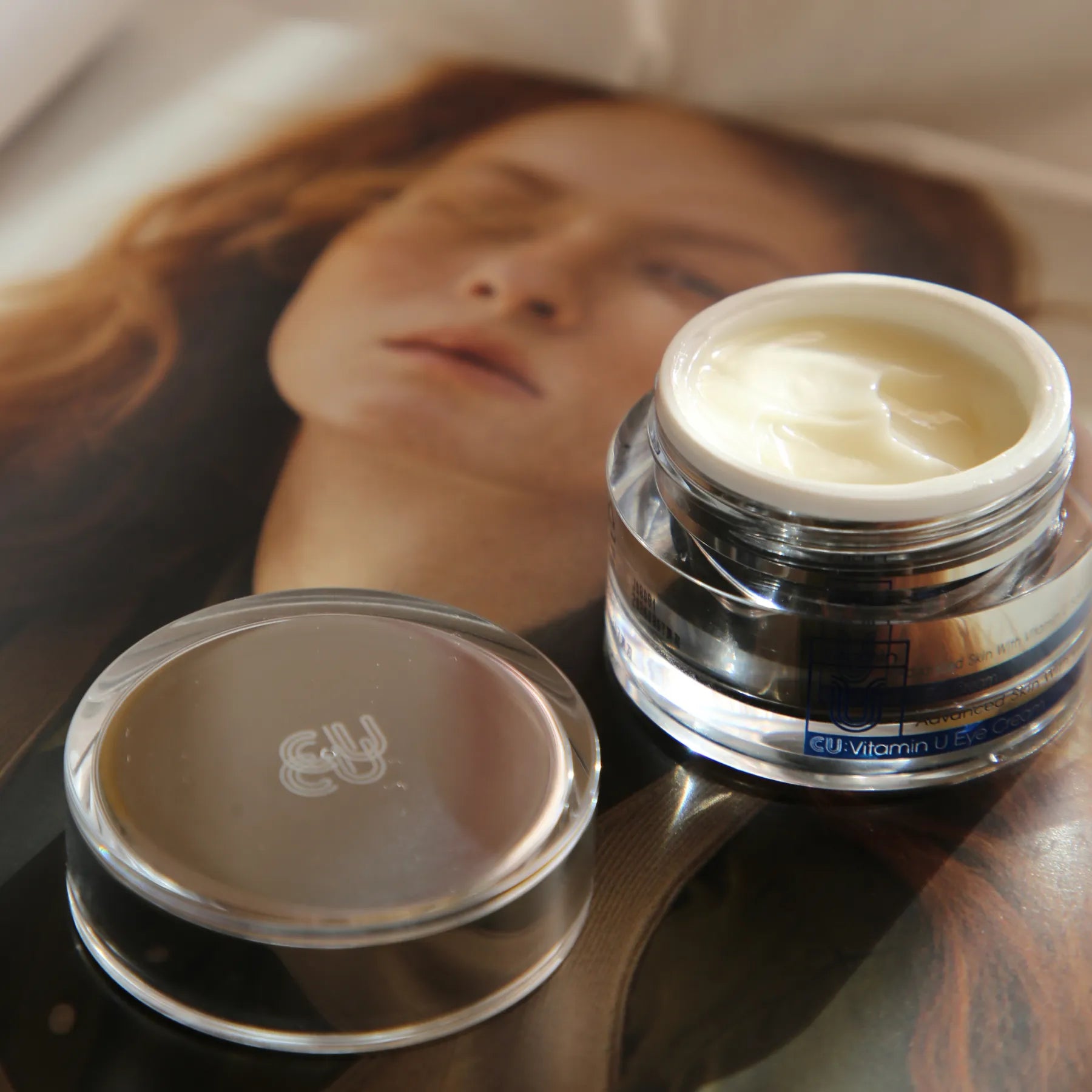 Околоочен крем против бръчки с витамин U CU: Vitamin U Eye Cream