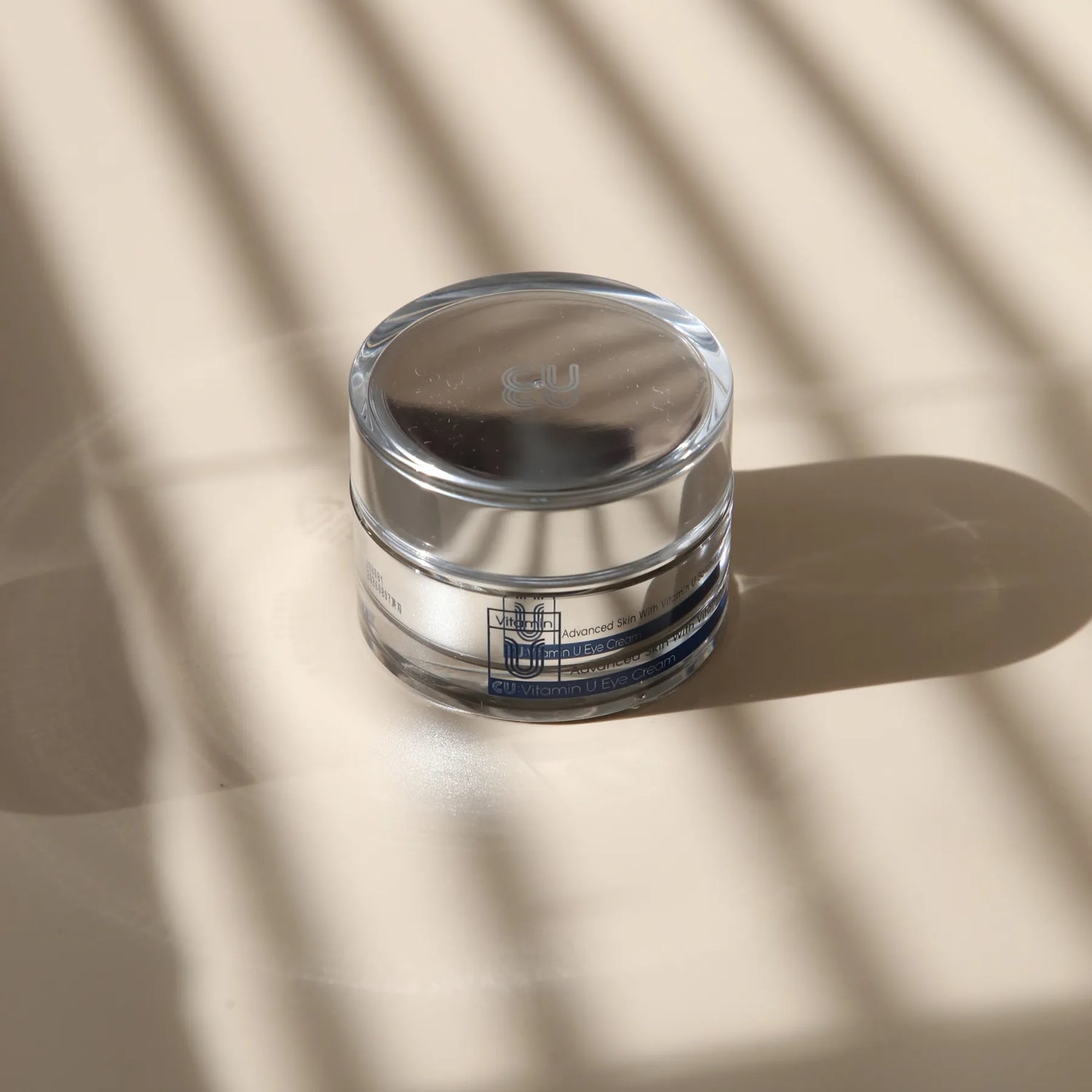 Околоочен крем против бръчки с витамин U CU: Vitamin U Eye Cream