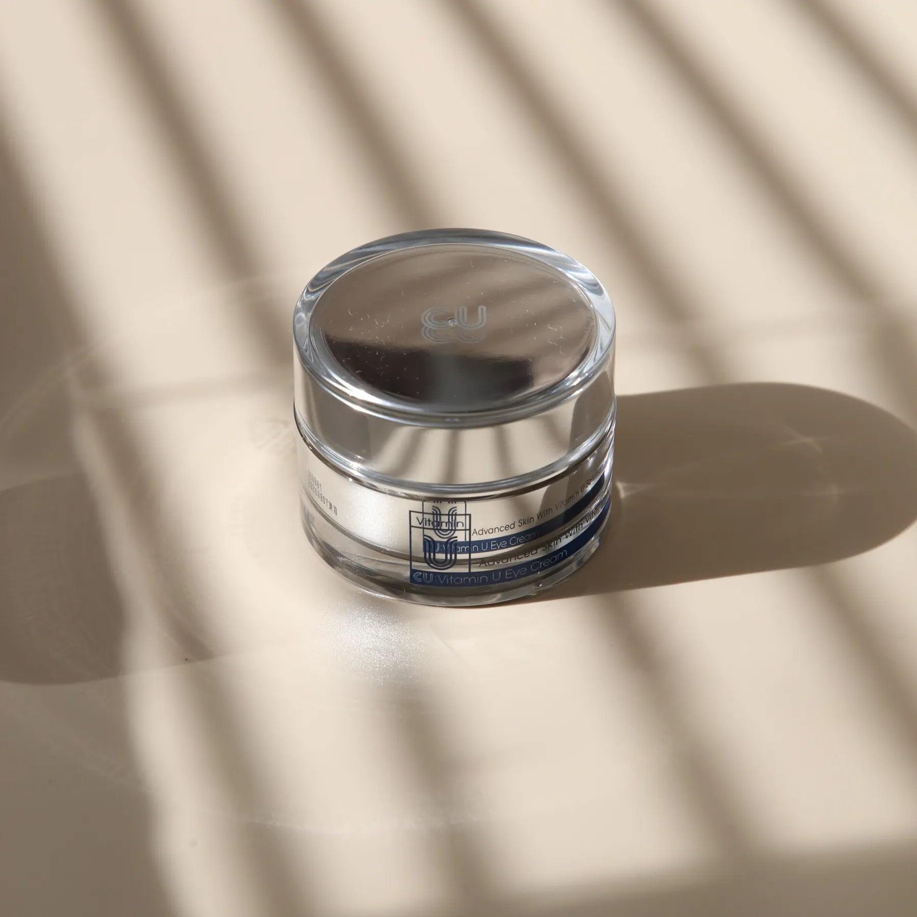 Околоочен крем против бръчки с витамин U CU: Vitamin U Eye Cream