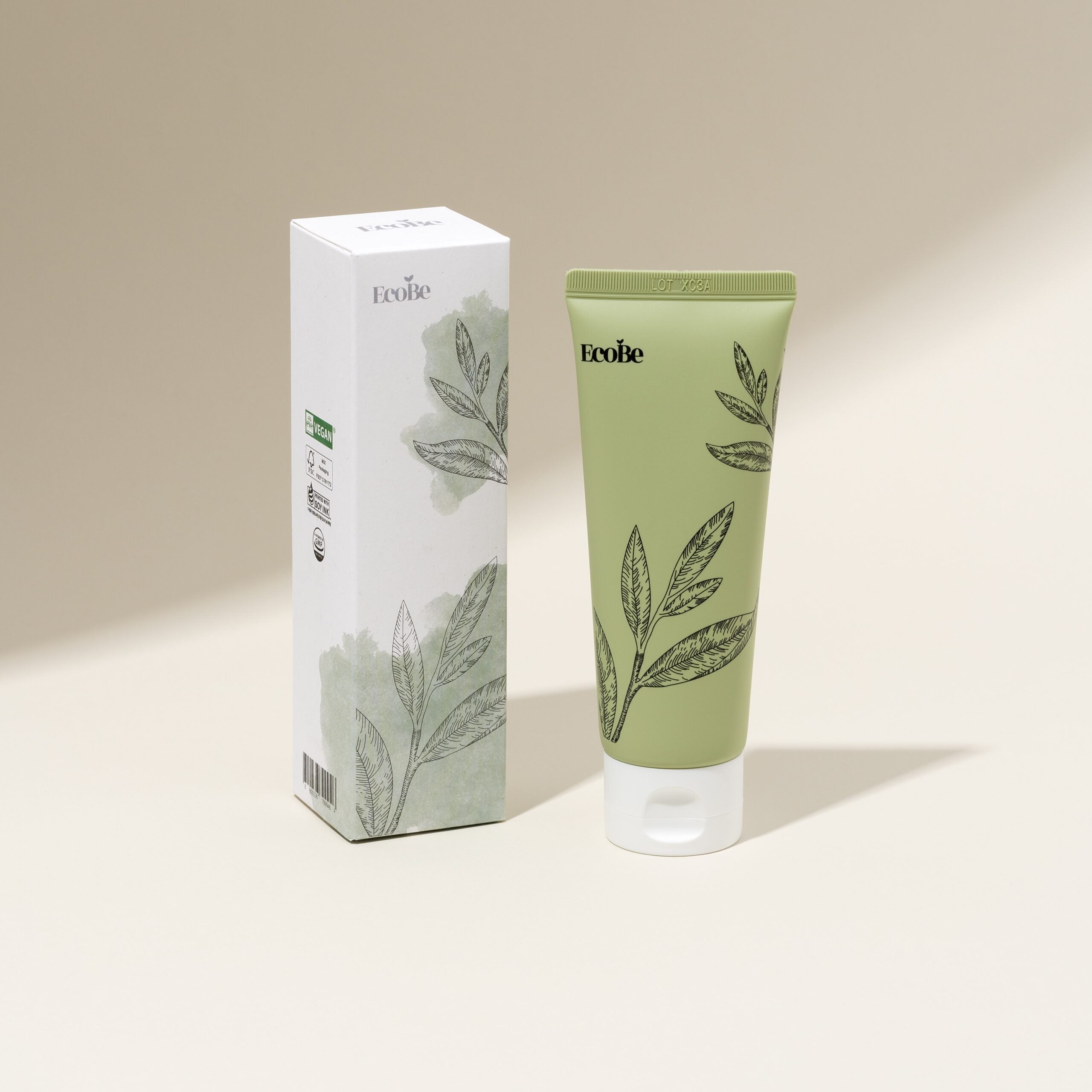 EcoBe Почистваща пяна за лице със зелен чай Jeju Green Tea