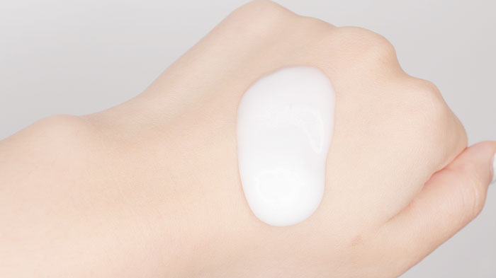 Подхранваща лифтинг емулсия Medi-Peel Peptide 9 Aqua Essence Emulsion